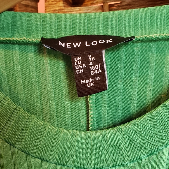 New Look Green Ribbed Tie Front Top T-Shirt - Picture 7 of 8